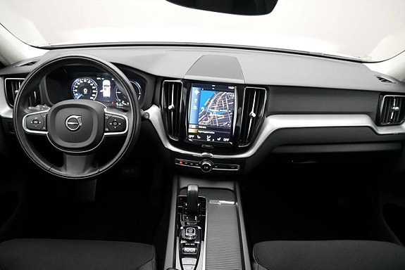 Volvo XC60 11 of 18