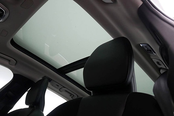 Volvo XC60 10 of 18
