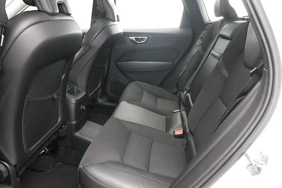 Volvo XC60 9 of 18