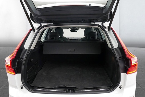Volvo XC60 15 of 18