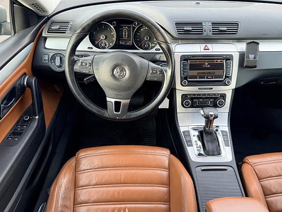Volkswagen Passat CC 9 of 23
