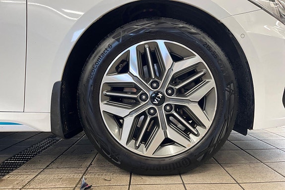 Kia Optima 10 of 26