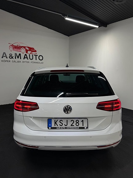 Volkswagen Passat 5 of 22