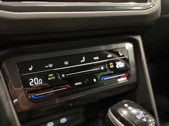 Volkswagen Tiguan 21 of 30