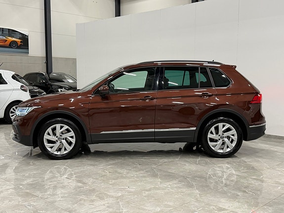 Volkswagen Tiguan 5 of 30