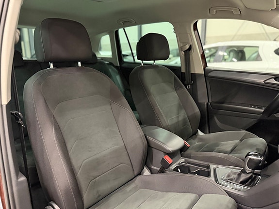 Volkswagen Tiguan 14 of 30
