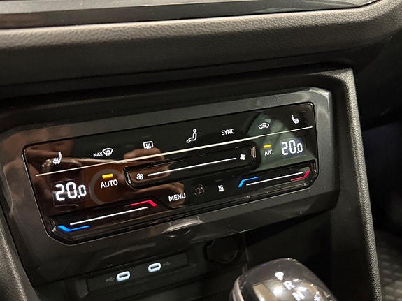 Volkswagen Tiguan 23 of 30