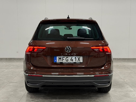 Volkswagen Tiguan 7 of 30