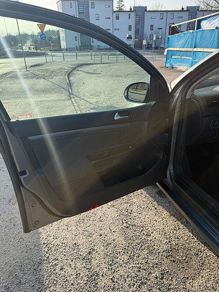 Volkswagen Golf V 8 of 12