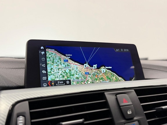 BMW 320i 20 of 24