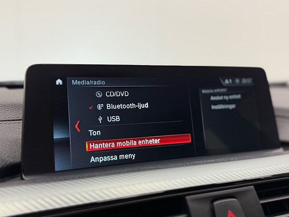 BMW 320i 21 of 24