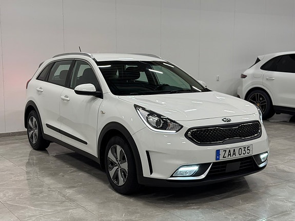 Kia Niro 2 of 21