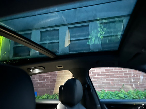 Porsche Cayenne 8 of 8