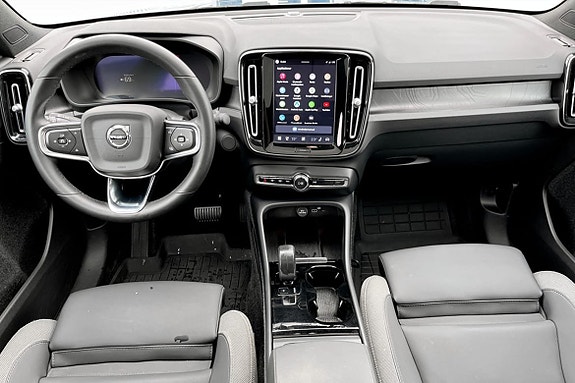 Volvo C40 4 of 9