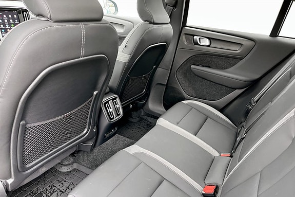 Volvo C40 8 of 9