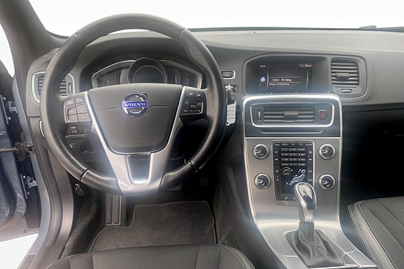 Volvo V60 5 of 11