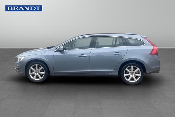 Volvo V60 3 of 11
