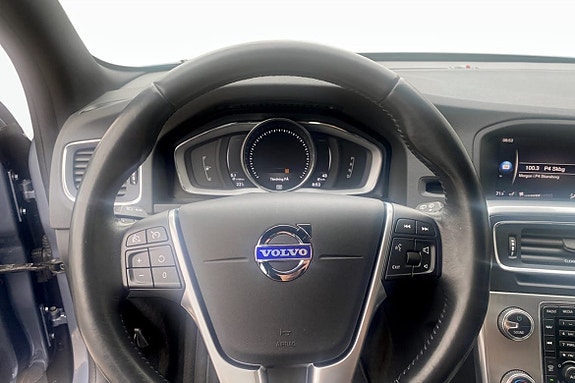 Volvo V60 8 of 11