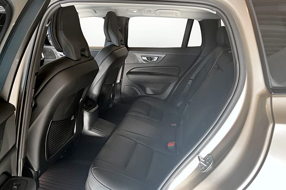 Volvo V60 8 of 9