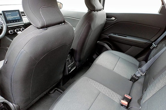Renault Captur 8 of 9