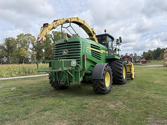 John Deere 7350 3 of 5