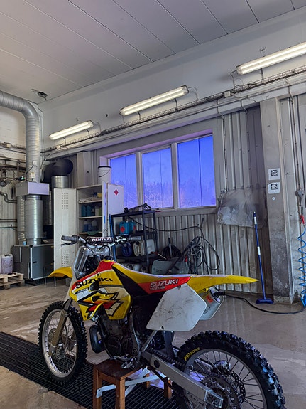 Suzuki Rm250 2 of 5