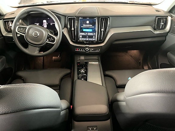 Volvo XC60 5 of 13