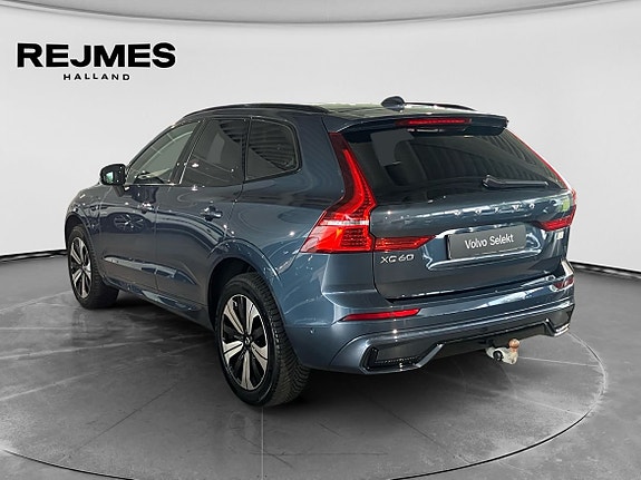 Volvo XC60 2 of 13
