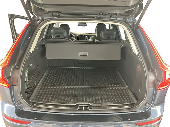 Volvo XC60 13 of 13