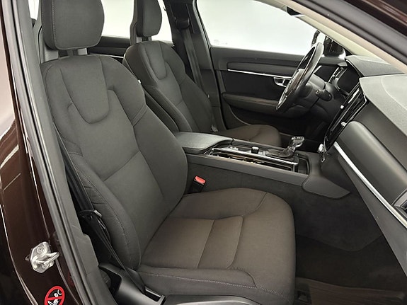 Volvo V90 Cross Country 13 of 13