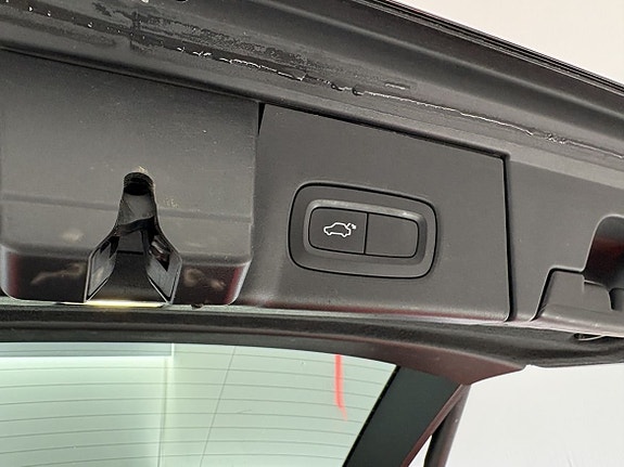 Volvo V90 Cross Country 10 of 13