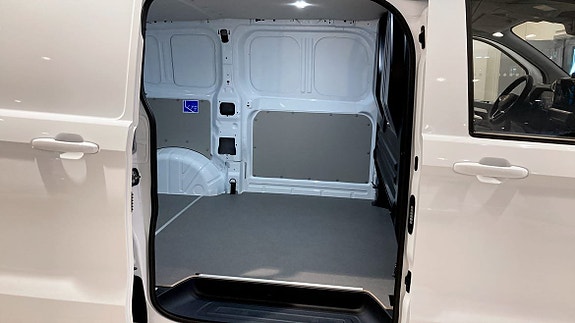 Volkswagen Transporter 11 of 12