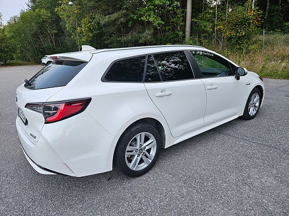 Toyota Corolla 4 of 10