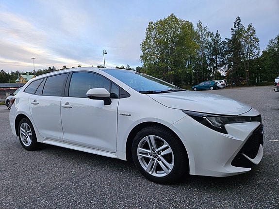 Toyota Corolla 3 of 10