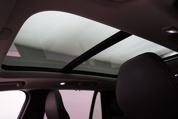 Volvo XC90 17 of 27