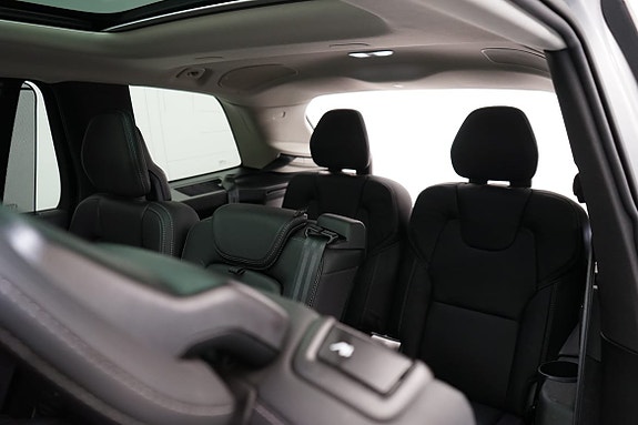 Volvo XC90 9 of 27