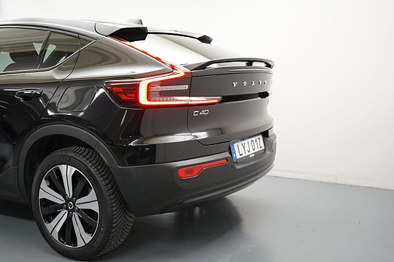 Volvo C40 3 of 19