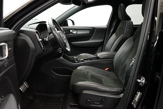 Volvo XC40 4 of 21