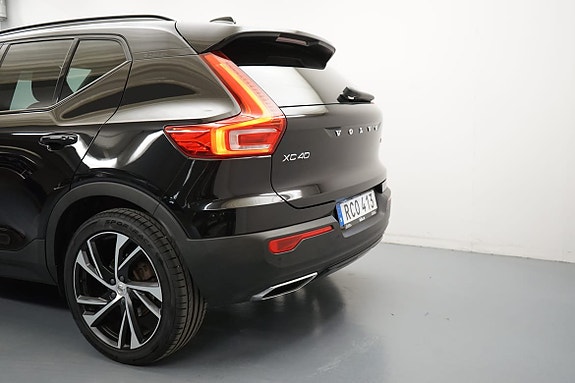 Volvo XC40 3 of 21