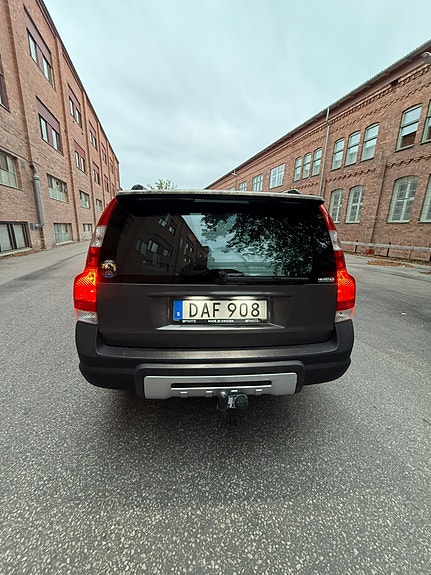 Volvo XC70 6 of 10