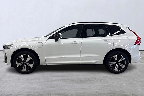 Volvo XC60 2 of 22