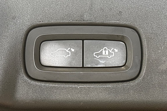 Volvo V90 Cross Country 17 of 21