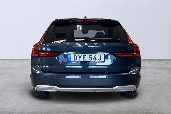 Volvo V90 Cross Country 5 of 21
