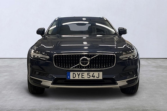 Volvo V90 Cross Country 7 of 21