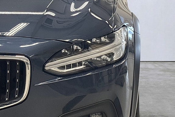 Volvo V90 Cross Country 20 of 21