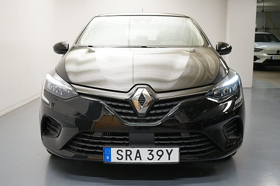 Renault Clio 11 of 12