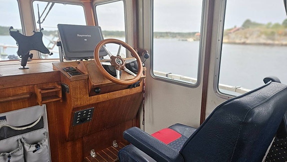 Minor 29 Lc Med Volvo penta D6 310 hk Rak Axel 9 of 9