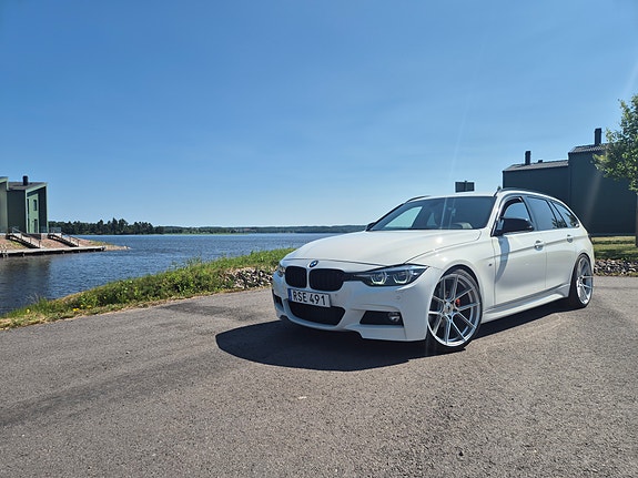 BMW 320d 4 of 7