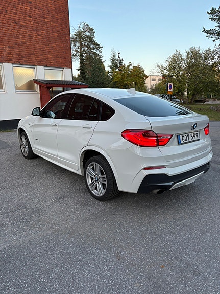 BMW X4 4 of 6