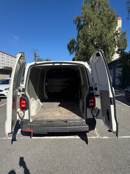 Volkswagen Transporter 4 of 5